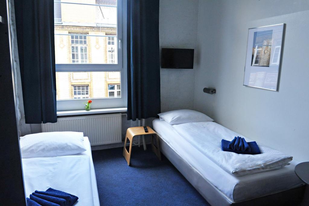 Hotel Transit Berlín Pokoj fotografie