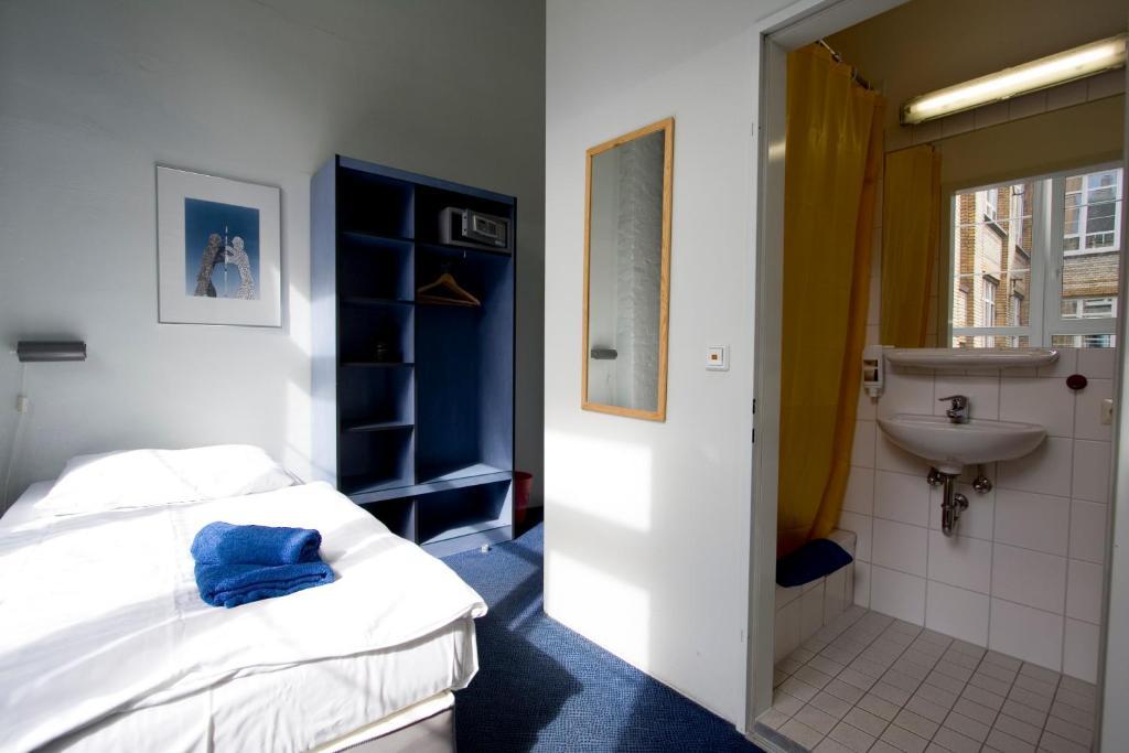 Hotel Transit Berlín Pokoj fotografie